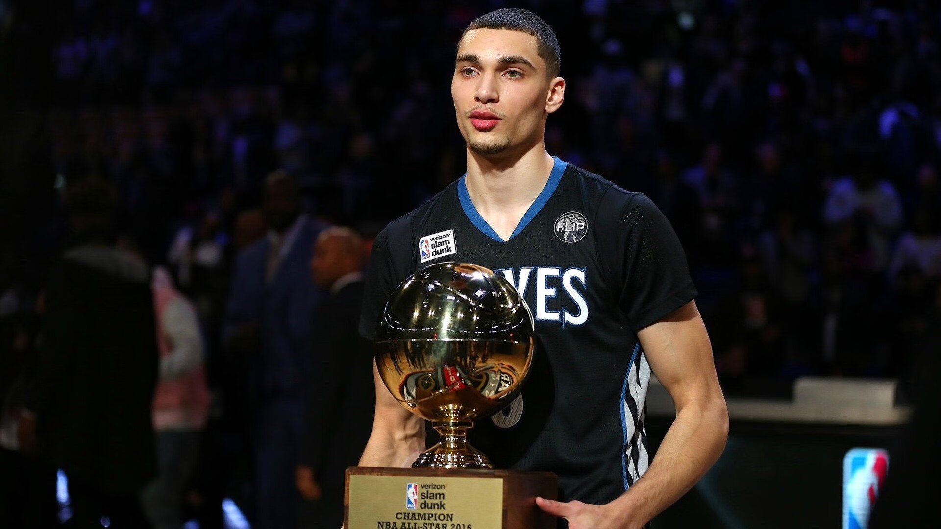 中国篮球协会宣布2025年赛程安排,精彩纷呈,中国篮球协会实行全国性的职业篮球联赛是在什么时候